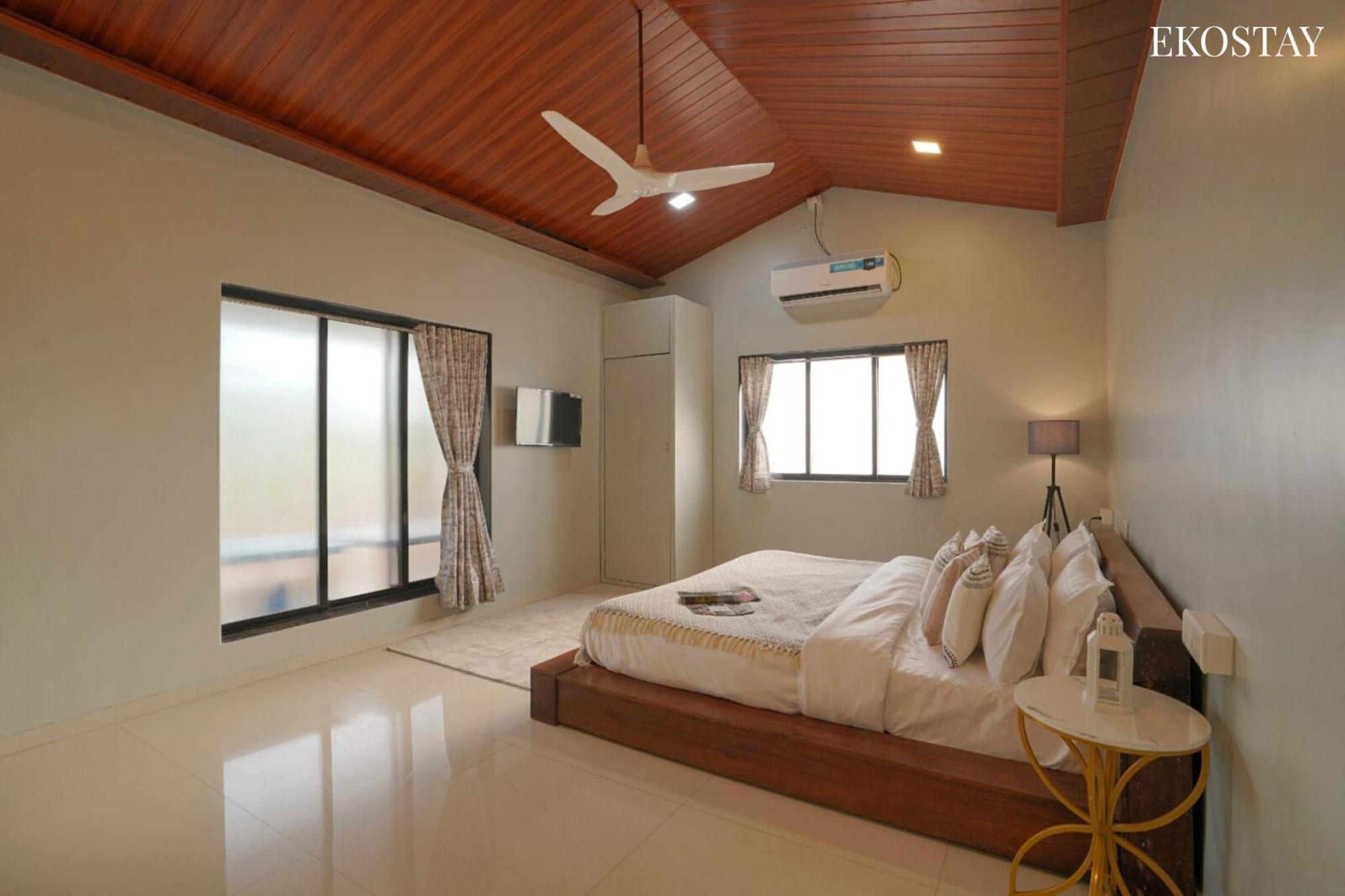 Ekostay Gold Palm Estate I Cricket Turf I Rain Dance I 2 Acre Property Karjat Extérieur photo