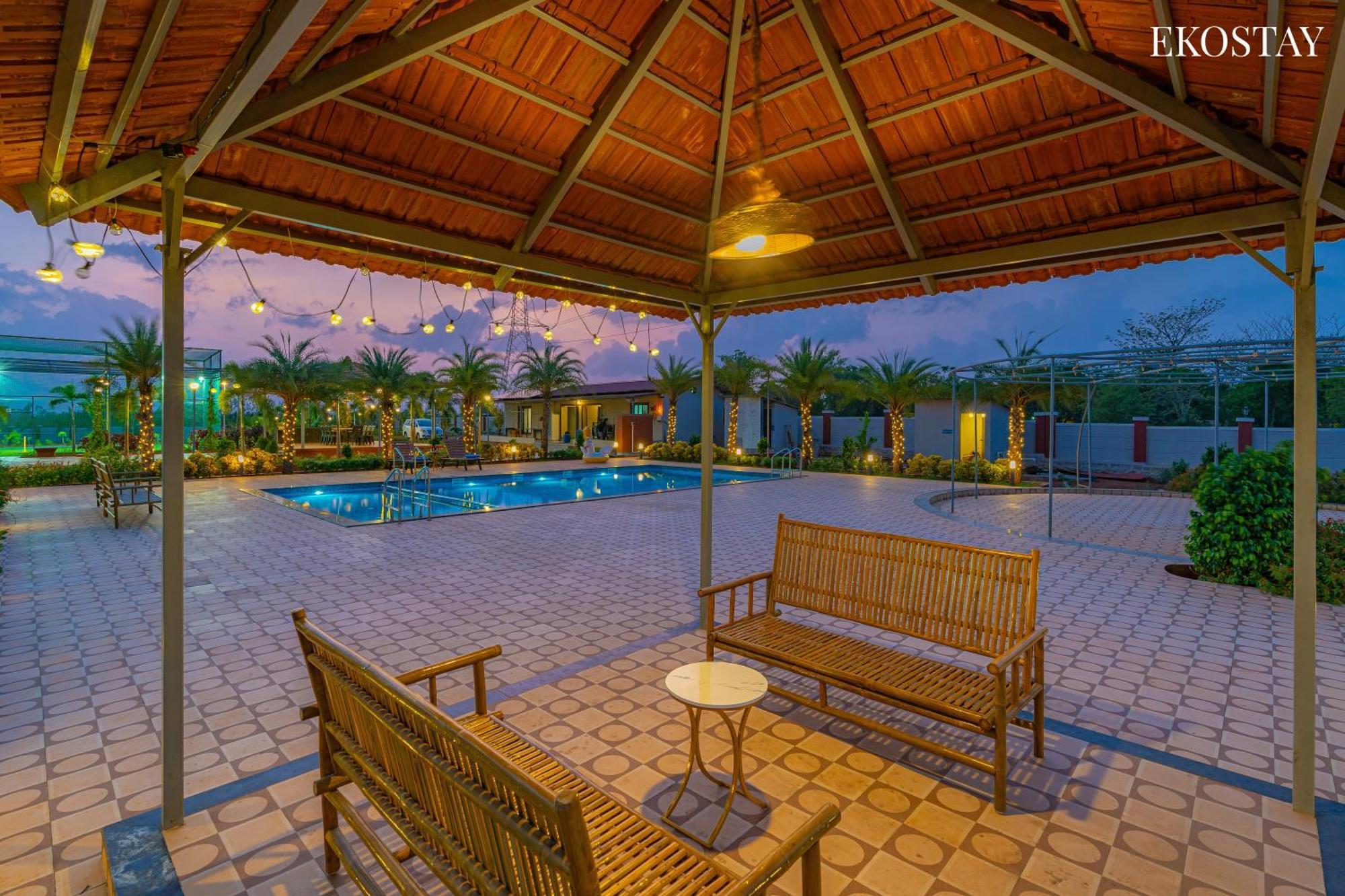 Ekostay Gold Palm Estate I Cricket Turf I Rain Dance I 2 Acre Property Karjat Extérieur photo