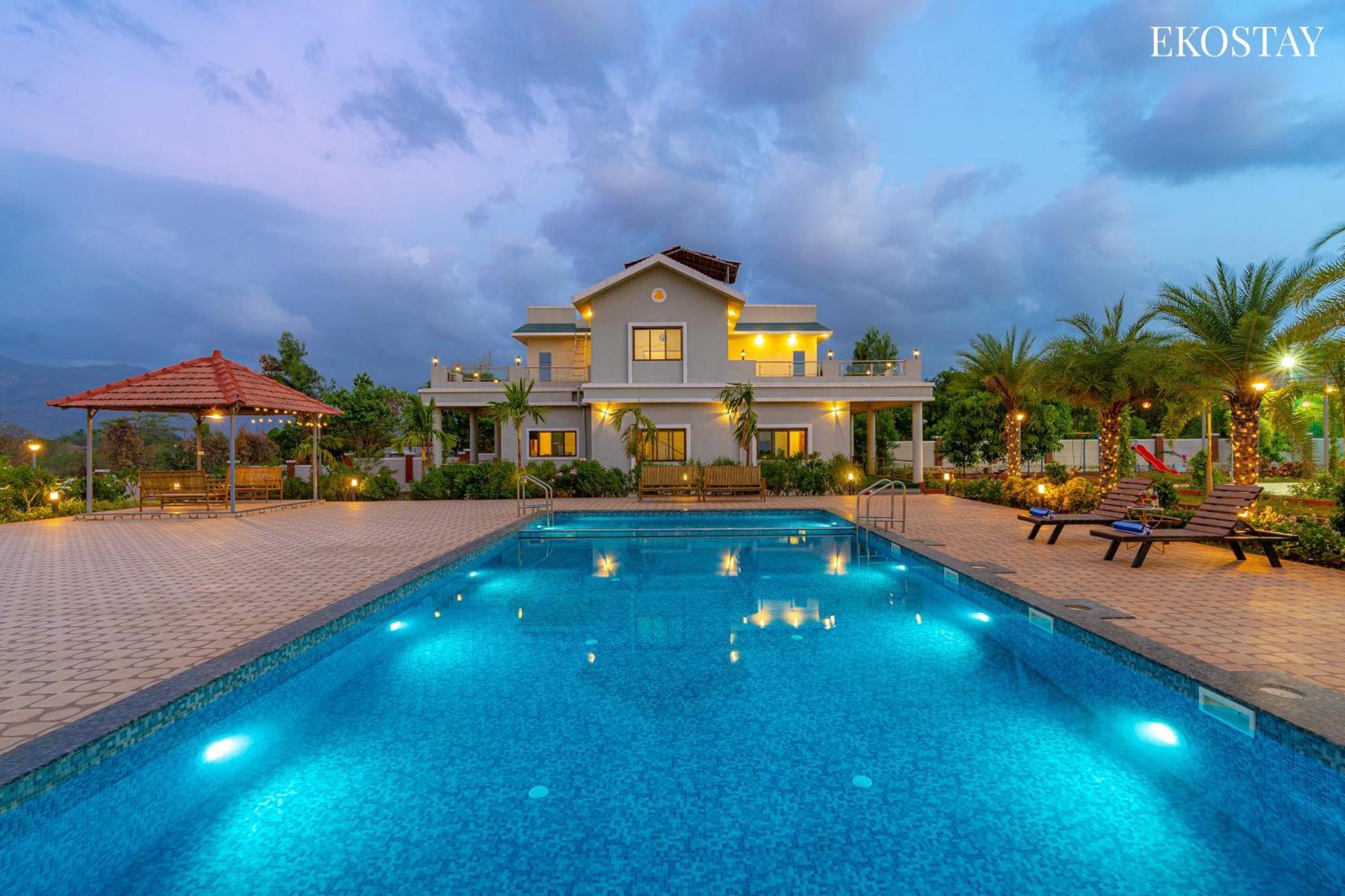 Ekostay Gold Palm Estate I Cricket Turf I Rain Dance I 2 Acre Property Karjat Extérieur photo
